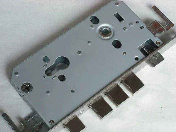 定兴24小时上门开锁公司