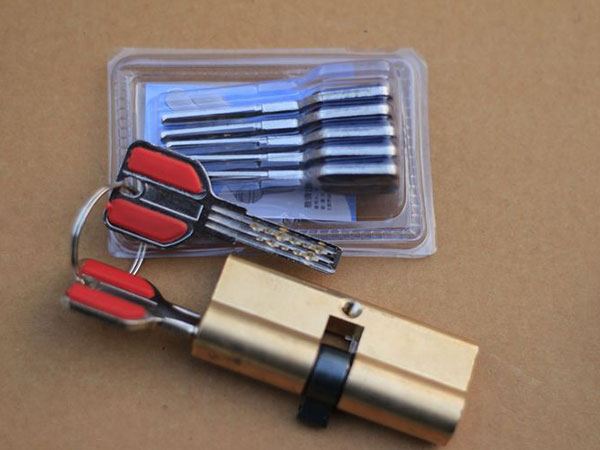 定兴24小时上门开锁公司